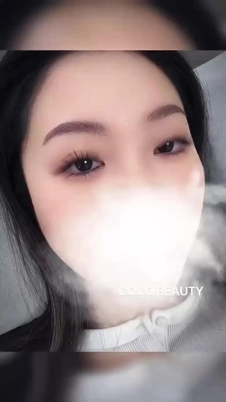 Korean-style design lash set on a client at COCO Beauty Lash Flushing