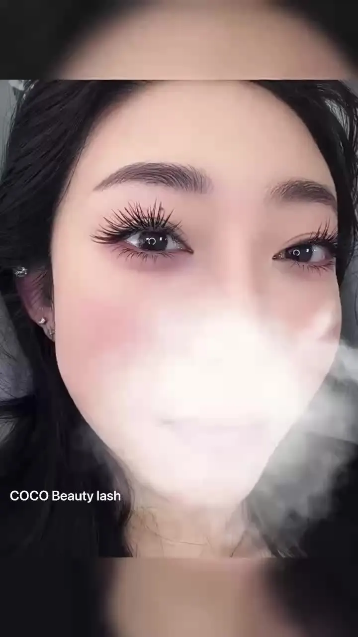 Wispy lash set by COCO Beauty Lash